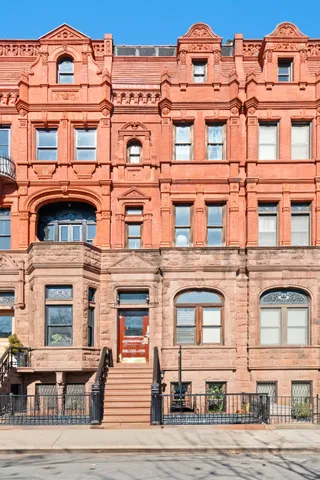 a car parked in front of a building