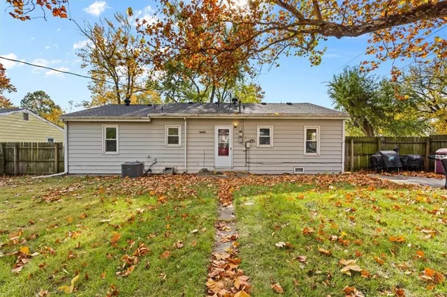 $279,000 | 1636 West 22nd Street, Lawrence, KS 66046