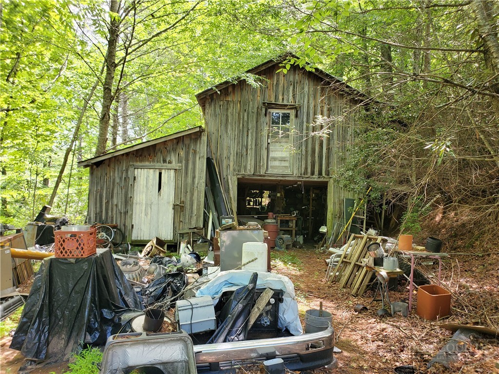 886 Hanging Rock Road Spruce Pine, NC 28777 - Photo 11 of 50