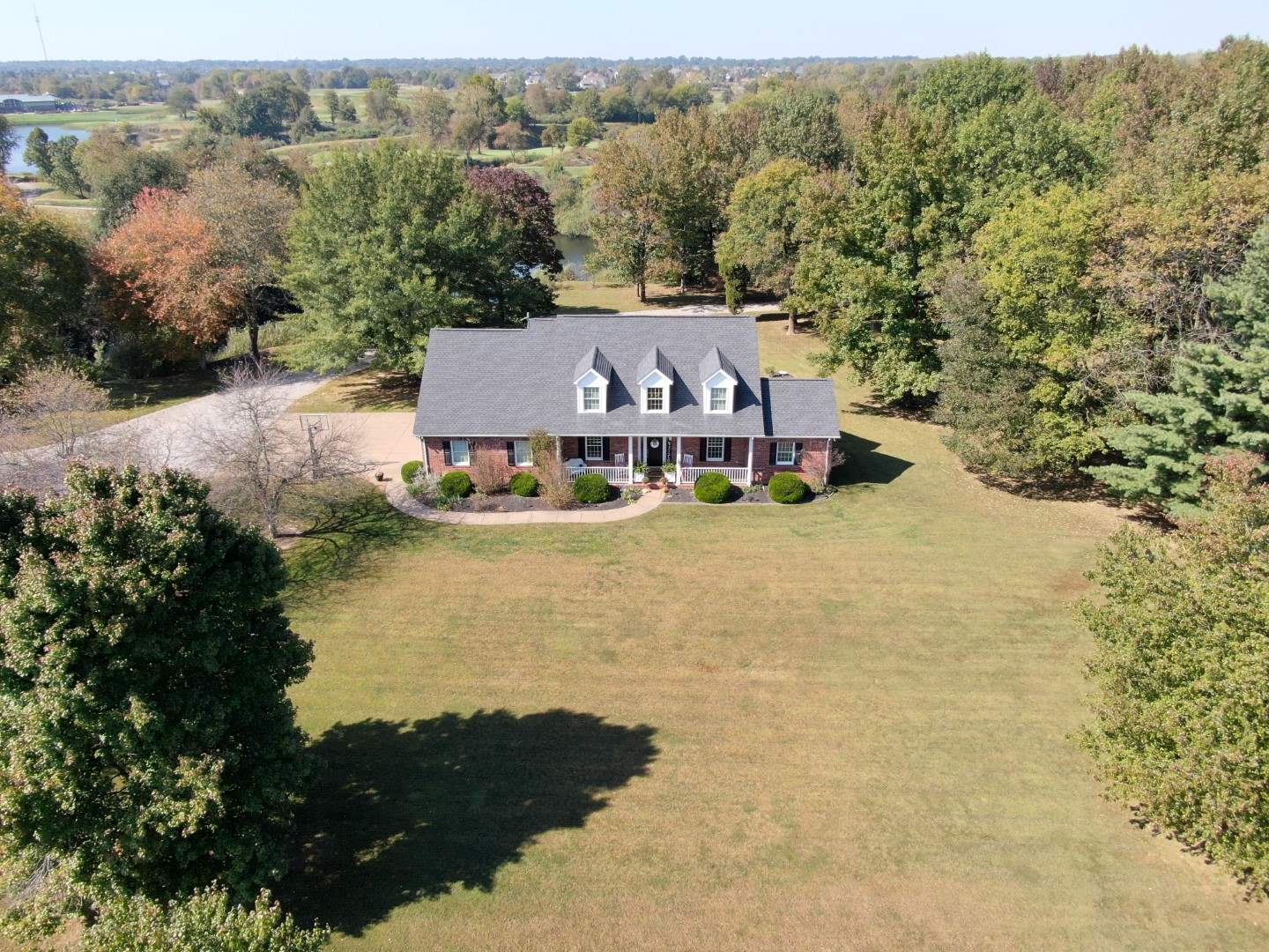 2033 South Center Road Boonville, IN 47601 - Photo 2 of 36 Gallery Image 2