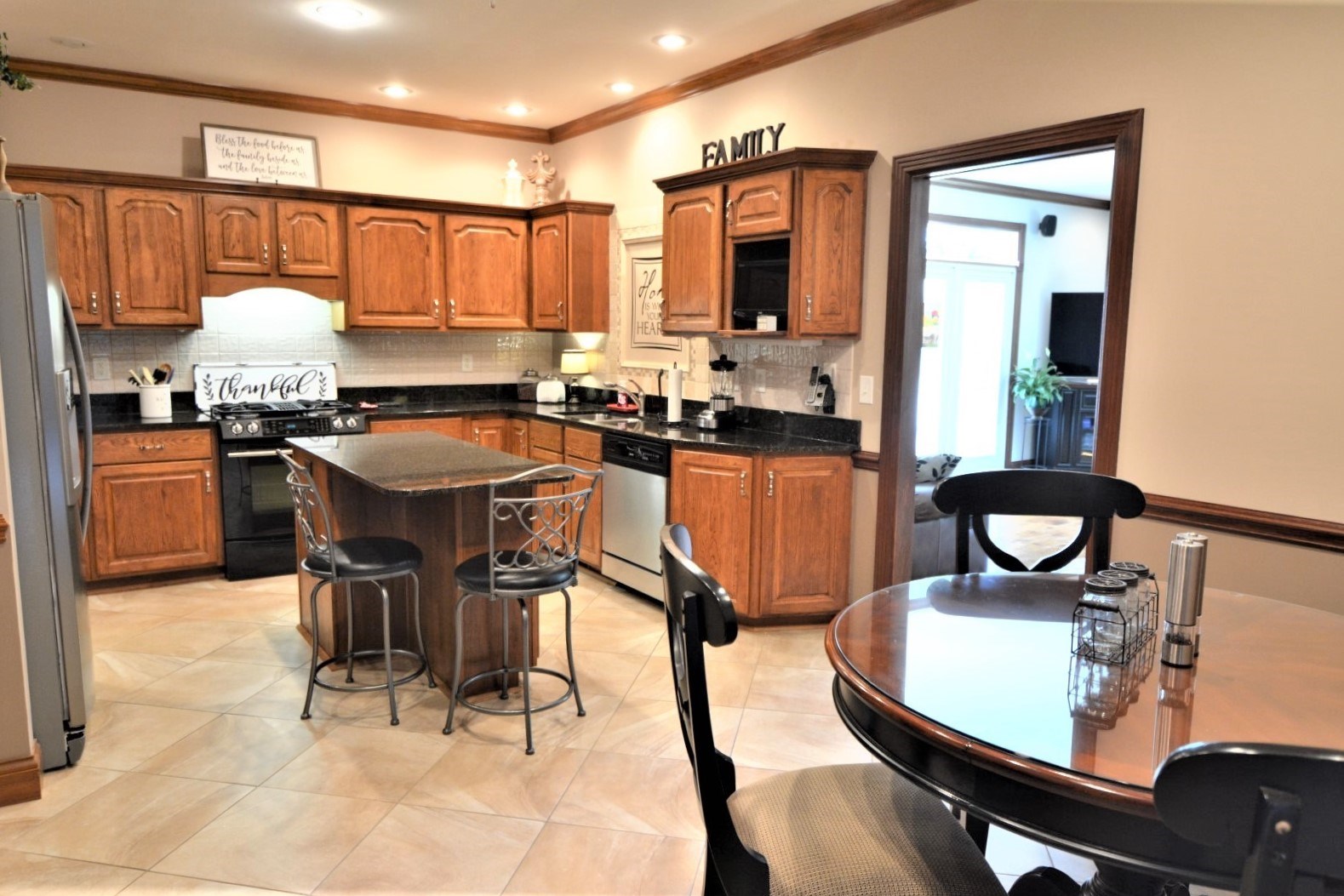 2033 South Center Road Boonville, IN 47601 - Photo 8 of 36 Gallery Image 8