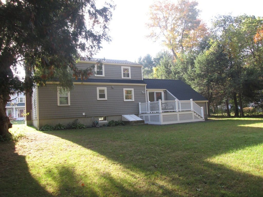 13 Selfridge Road Bedford, MA 01730 - Photo 3 of 20 Gallery Image 3