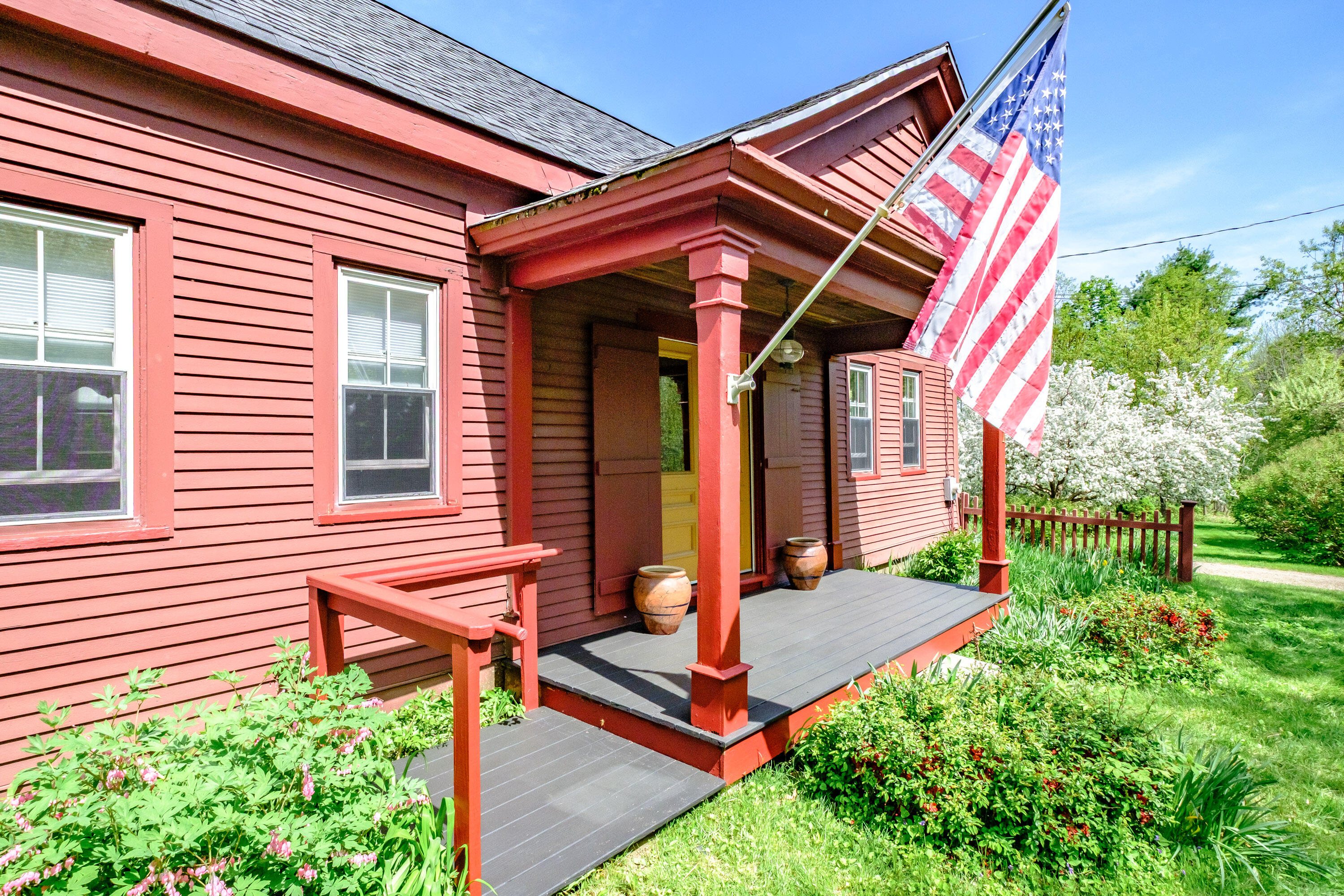 321 Clarks Bridge Road North Waterboro, ME 04061 - Photo 4 of 45 20250516gp-64007