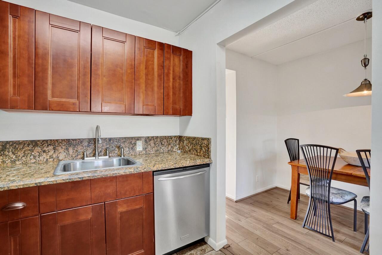 189 Brighton East Boca Raton, FL 33434 - Photo 22 of 32 189 Brighton E - 21