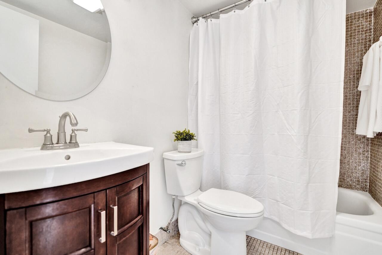 189 Brighton East Boca Raton, FL 33434 - Photo 23 of 32 189 Brighton E - 33