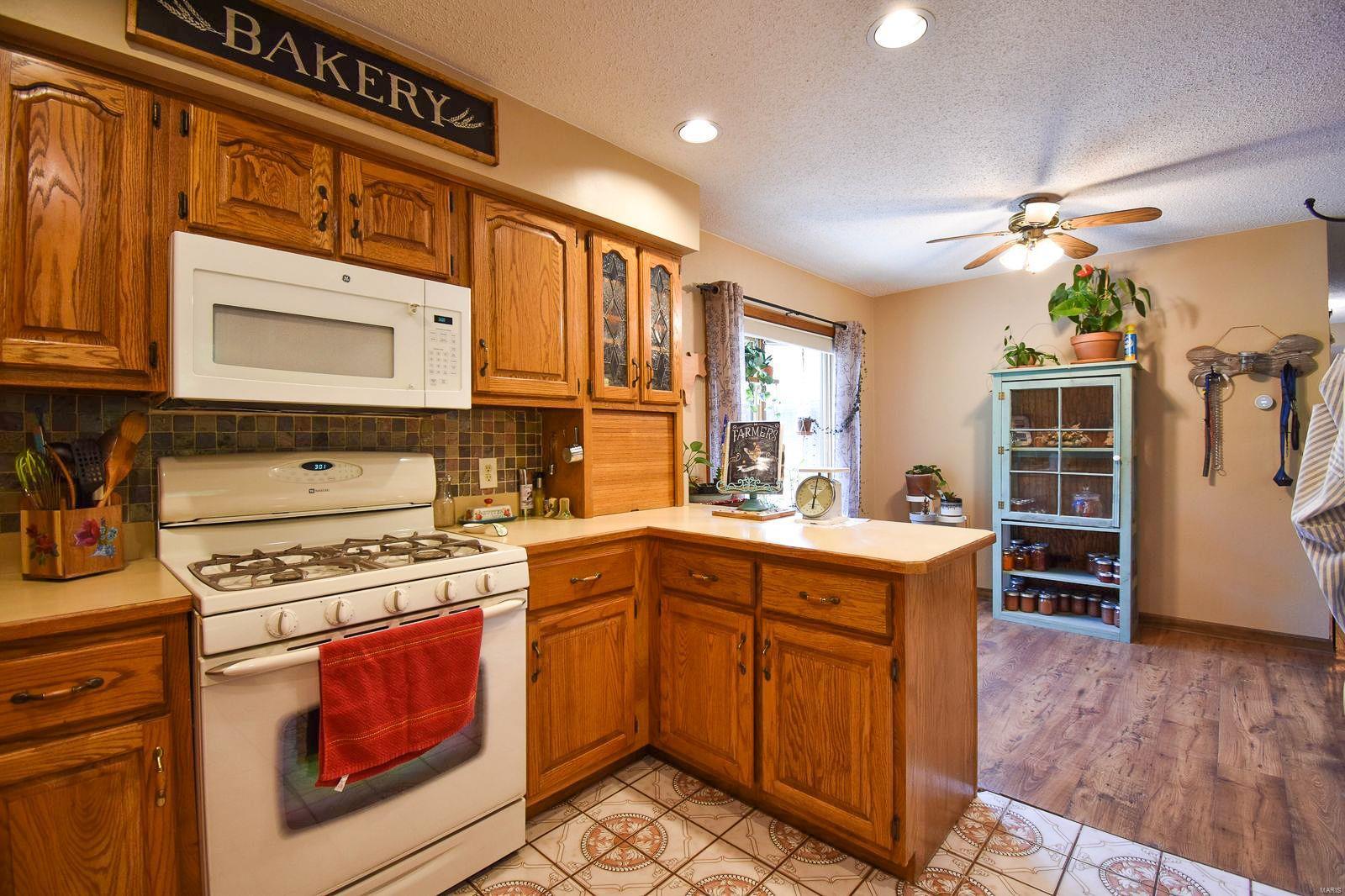 17710 Vfw Road Staunton, IL 62088 - Photo 12 of 45 Gallery Image 12