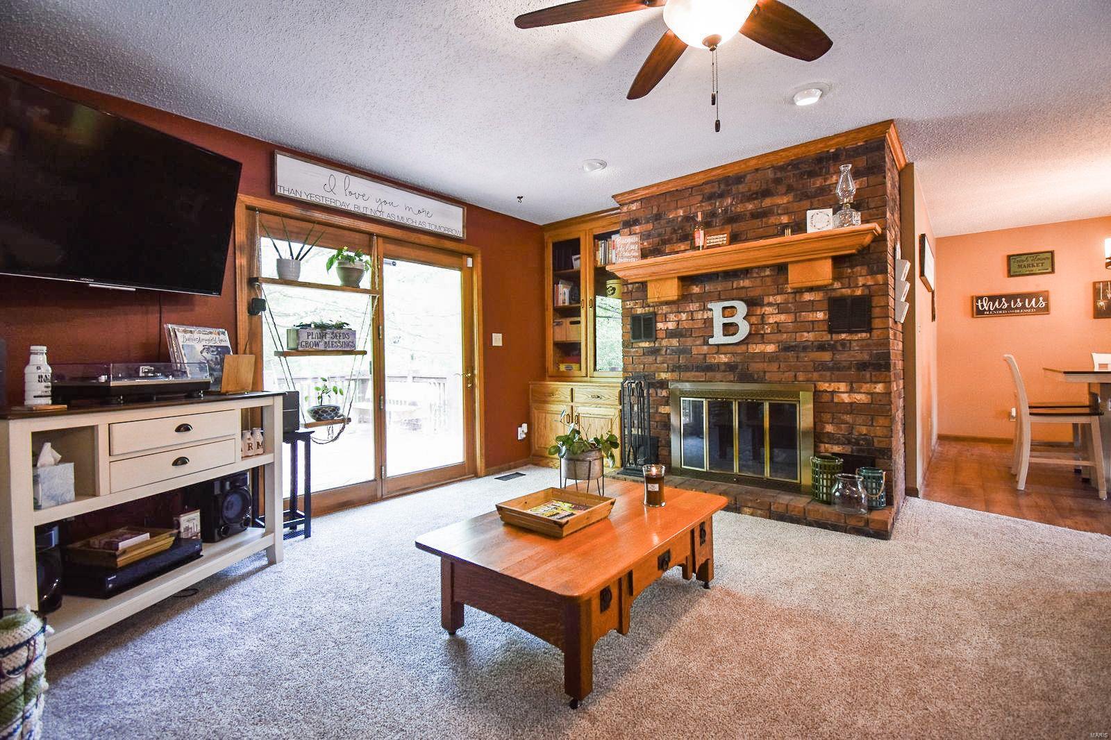 17710 Vfw Road Staunton, IL 62088 - Photo 9 of 45 Gallery Image 9