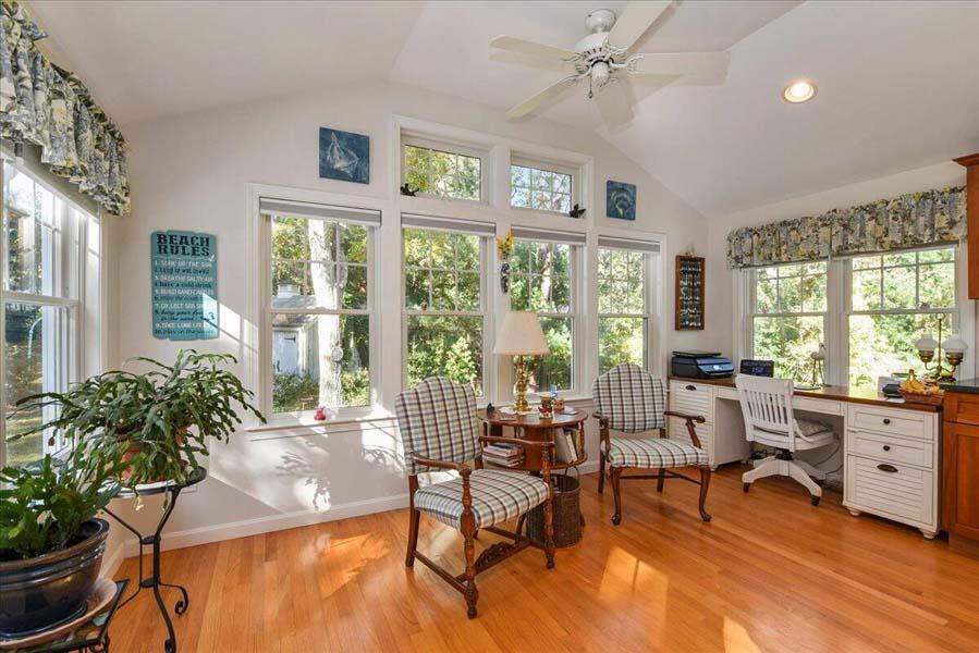529 Santuit Road Cotuit, MA 02635 - Photo 13 of 33 20211107031117904485000000-o