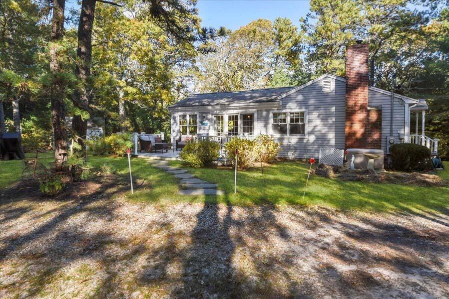 529 Santuit Road Cotuit, MA 02635 - Photo 31 of 33 20211107031201932094000000-o