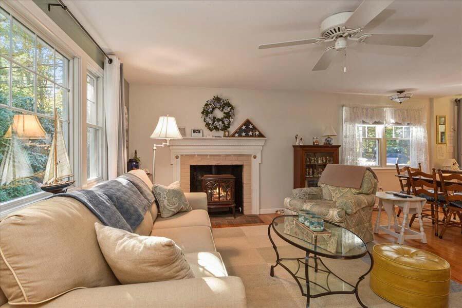 529 Santuit Road Cotuit, MA 02635 - Photo 8 of 33 20211107031115141717000000-o