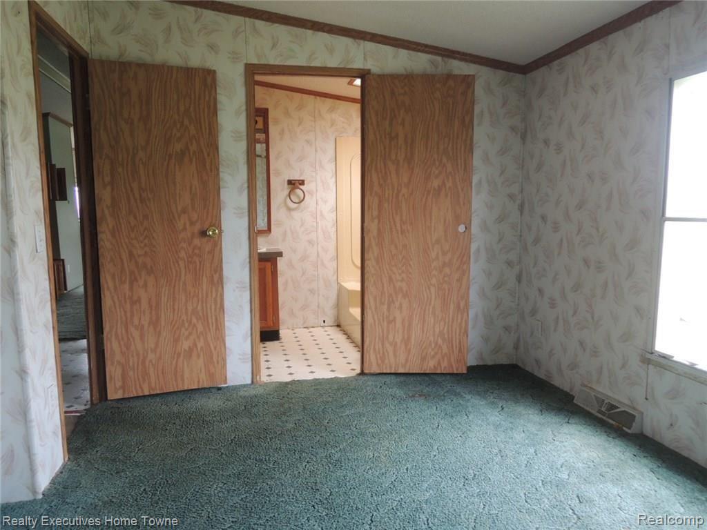 3710 Aitken Road Croswell, MI 48422 - Photo 16 of 22 DSCN3563.JPG