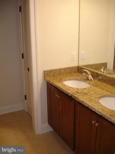 600 Old County Road Severna Park, MD 21146 - Photo 21 of 30 Bath #2