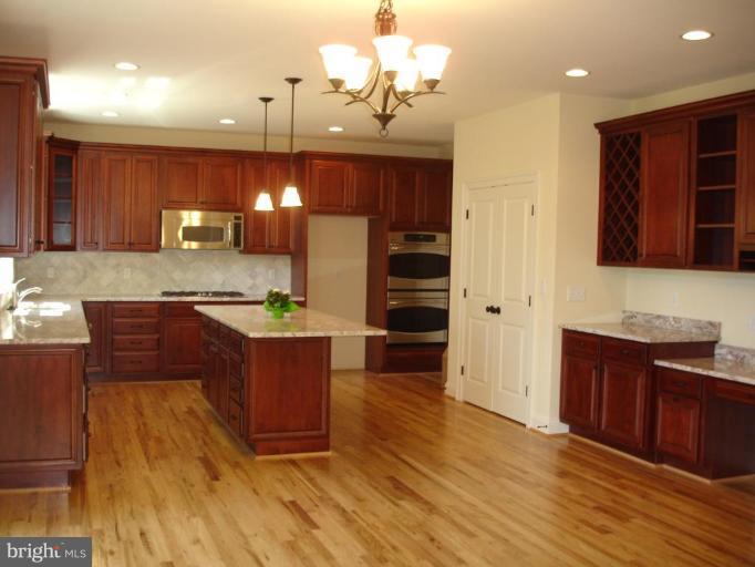 600 Old County Road Severna Park, MD 21146 - Photo 8 of 30 Kitchen