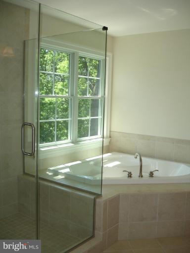 600 Old County Road Severna Park, MD 21146 - Photo 10 of 30 Master Bath #2