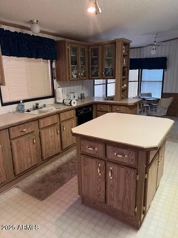 $250,000 | 725 Smoketree Drive, Wickenburg, AZ 85390