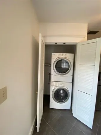 $2,100 | 6320 Fontainebleau Drive, New Orleans, LA 70125