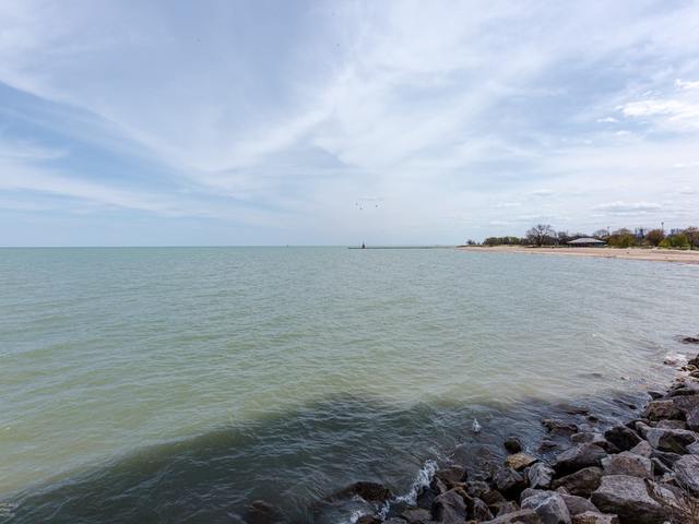 5901 North Sheridan Road, Unit 6G Chicago, IL 60660 - Photo 23 of 24 a view of an ocean