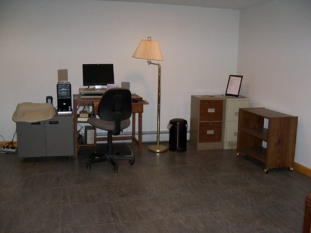 91 Jewett Road Pittston, ME 04345 - Photo 8 of 14 OFFICE