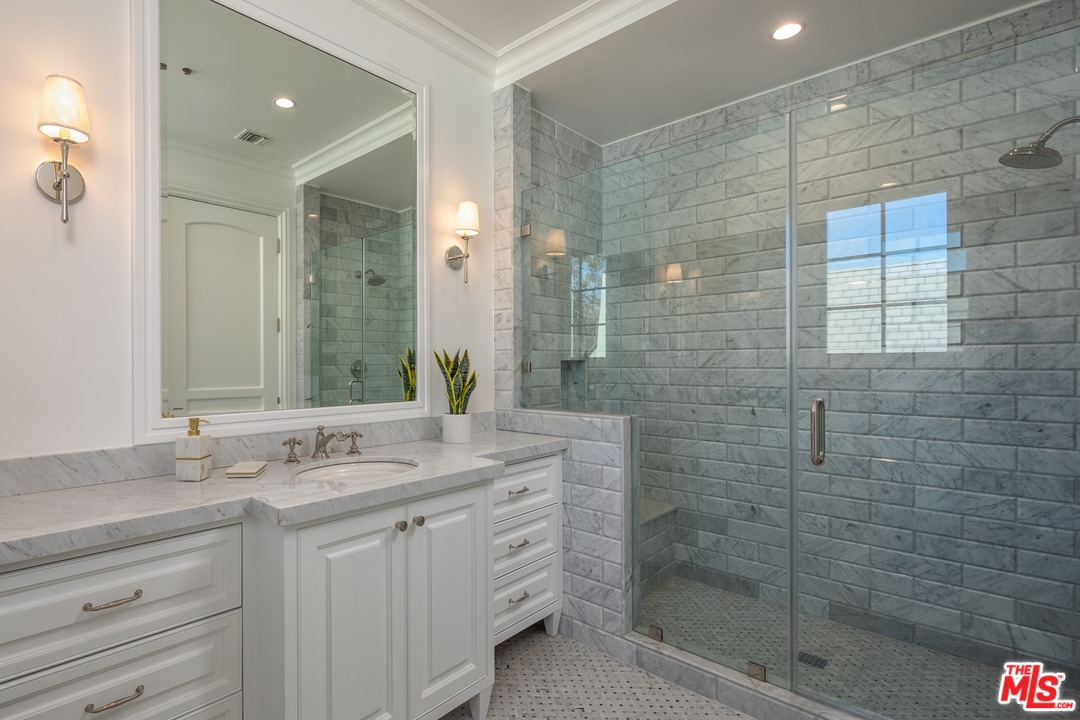 604 Walden Drive Beverly Hills, CA 90210 - Photo 18 of 31