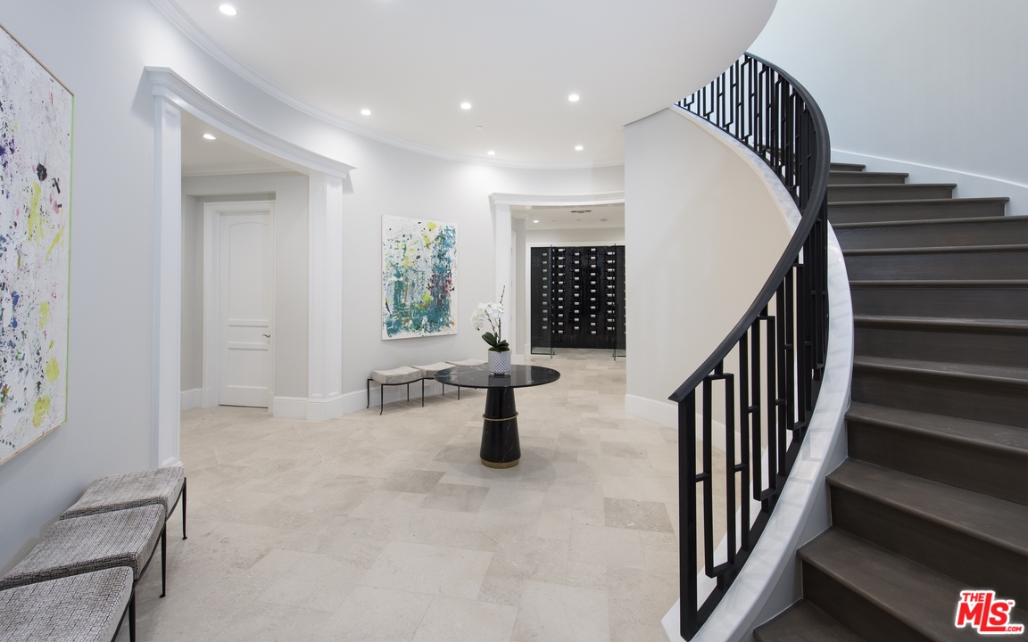 604 Walden Drive Beverly Hills, CA 90210 - Photo 20 of 31