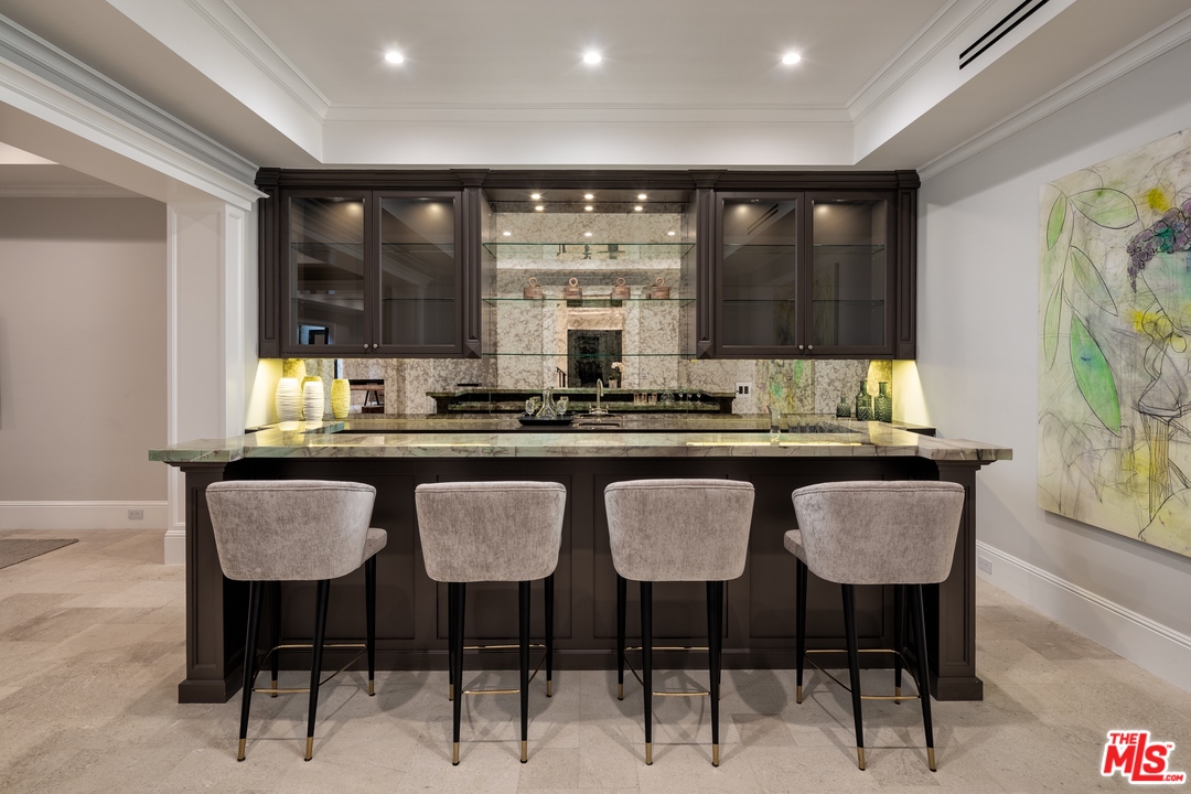 604 Walden Drive Beverly Hills, CA 90210 - Photo 21 of 31