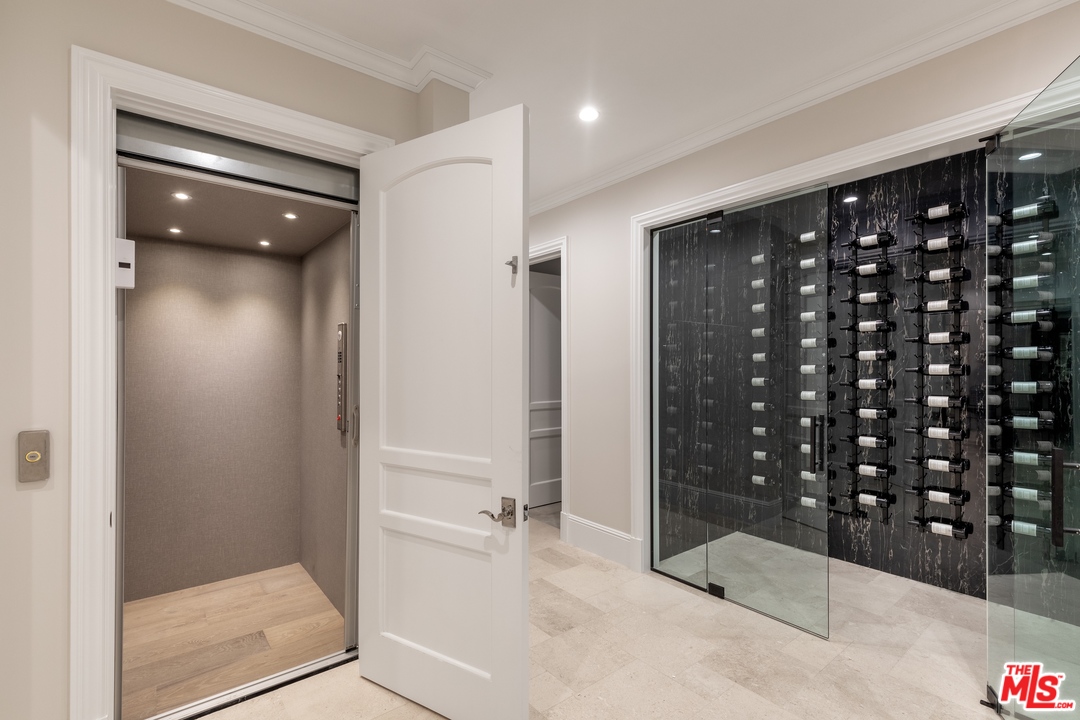 604 Walden Drive Beverly Hills, CA 90210 - Photo 27 of 31