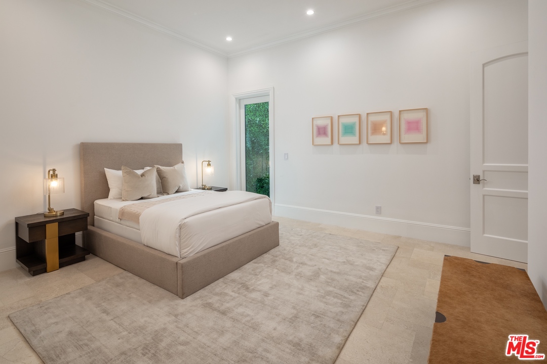 604 Walden Drive Beverly Hills, CA 90210 - Photo 28 of 31