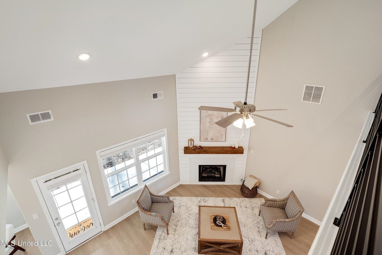 667 Centerline Roper Loop Byhalia, MS 38611 - Photo 4 of 14 Gallery Image 4