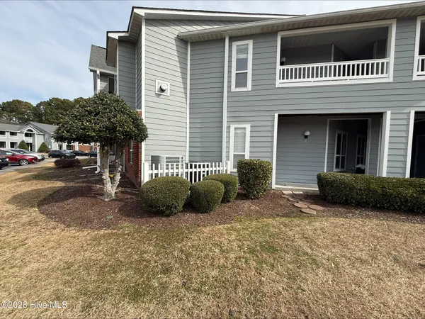 $1,200 | 107 Breezewood Drive, Unit A, Greenville, NC 27858
