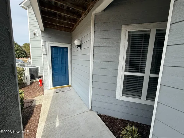 $1,200 | 107 Breezewood Drive, Unit A, Greenville, NC 27858