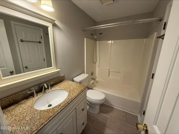 $1,200 | 107 Breezewood Drive, Unit A, Greenville, NC 27858