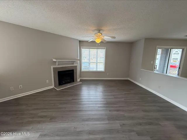 $1,200 | 107 Breezewood Drive, Unit A, Greenville, NC 27858