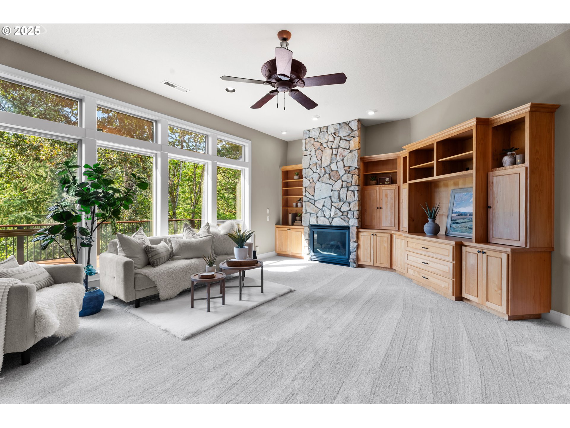 3296 Ridge Pointe Drive Forest Grove, OR 97116 - Photo 16 of 48 Living Room