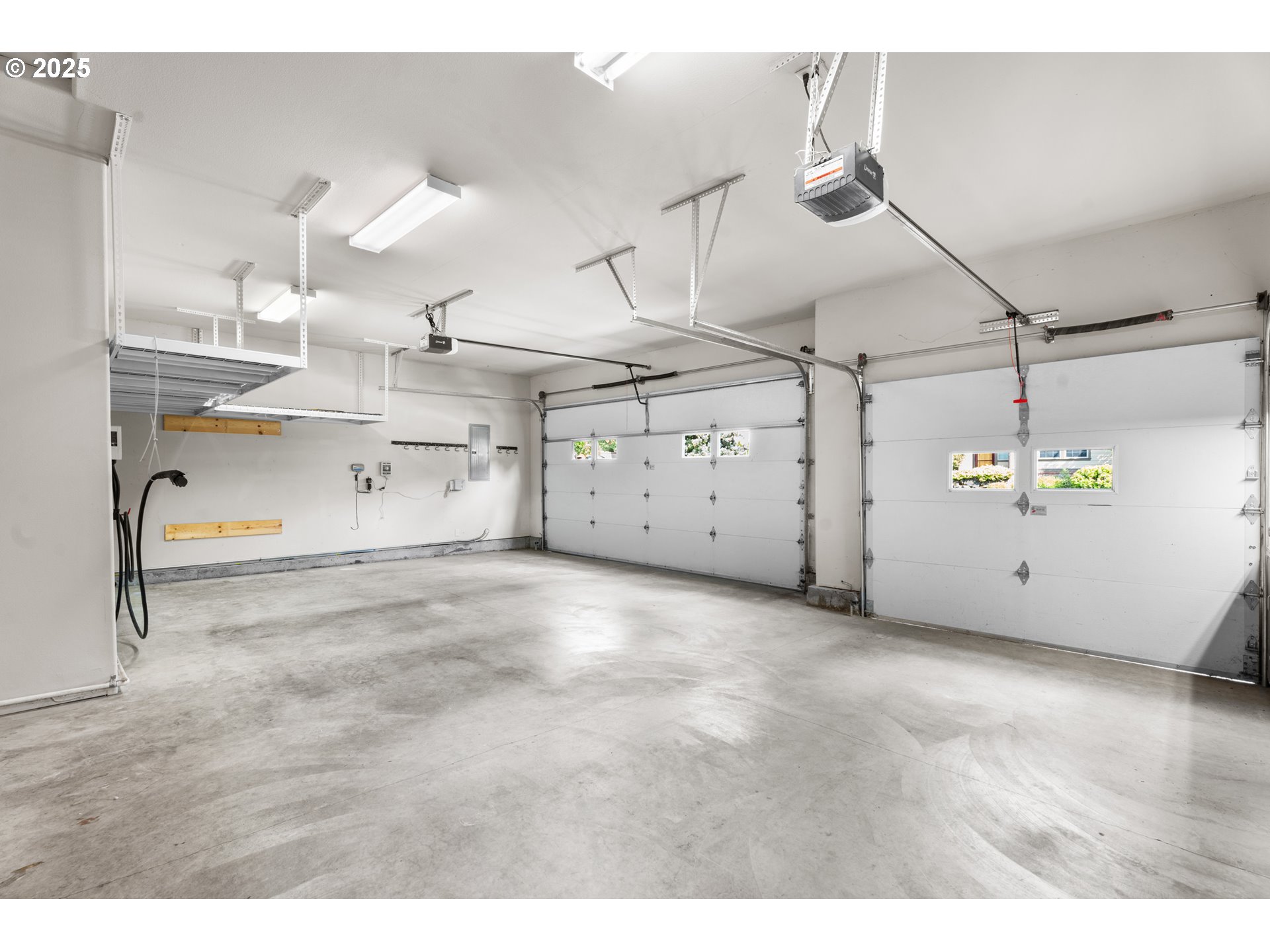 3296 Ridge Pointe Drive Forest Grove, OR 97116 - Photo 44 of 48 Garage