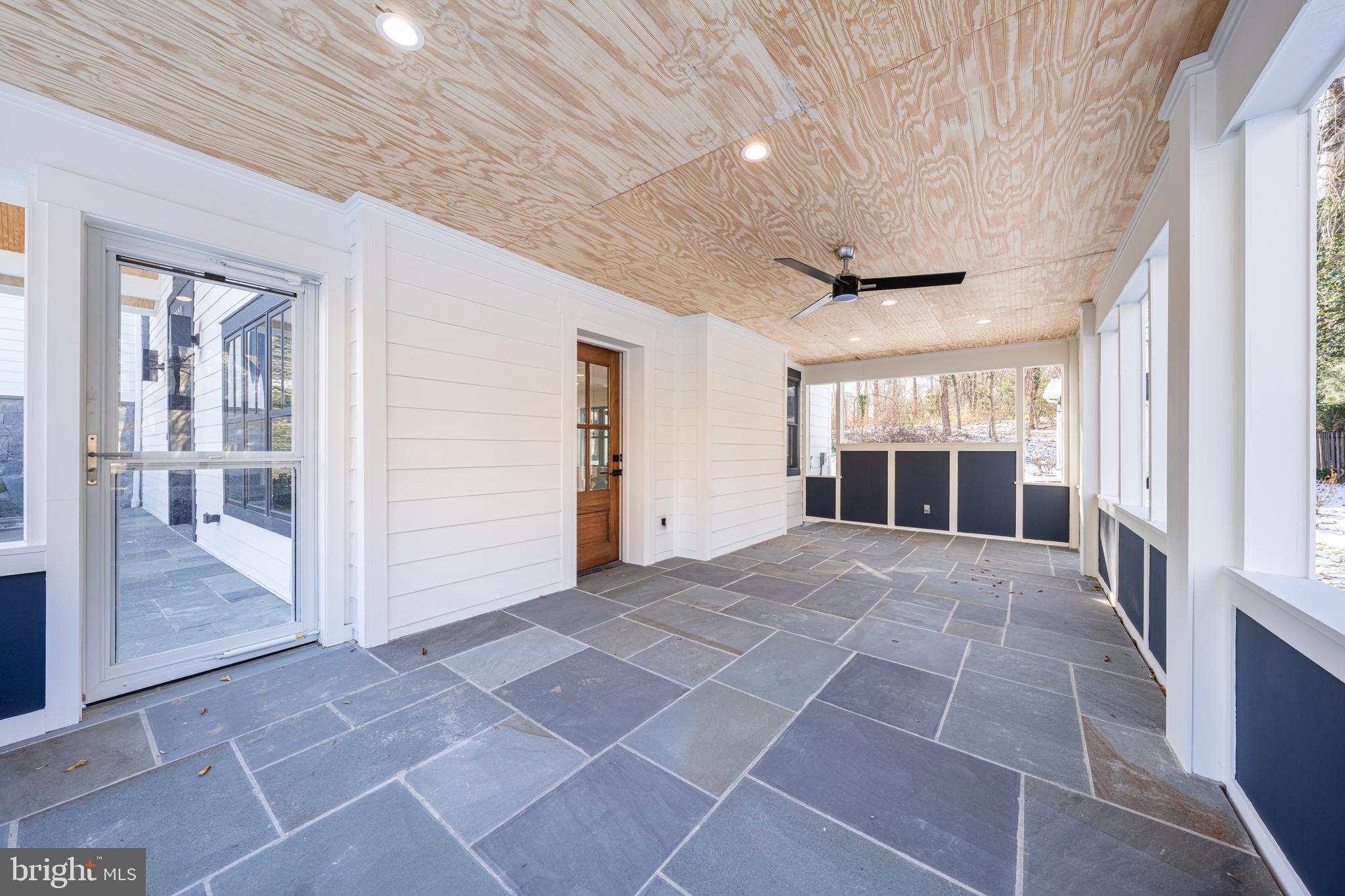 5921 Chesterbrook Road McLean, VA 22101 - Photo 11 of 76 Screened-in Porch