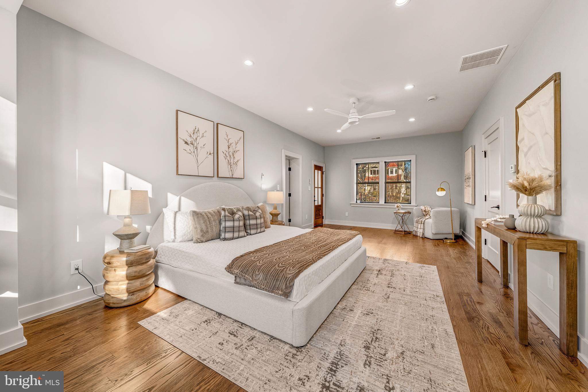 5921 Chesterbrook Road McLean, VA 22101 - Photo 45 of 76 Primary Bedroom