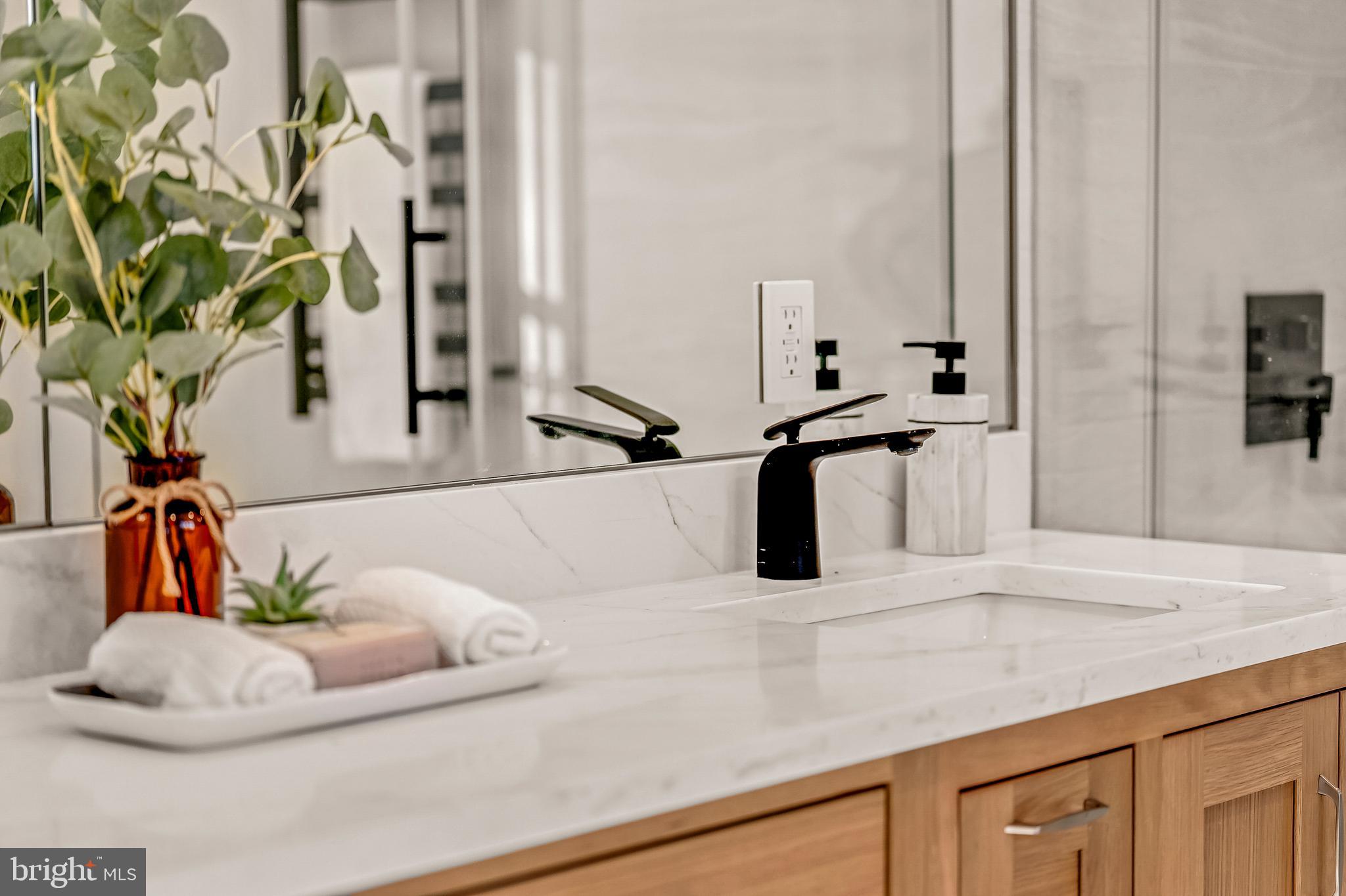 5921 Chesterbrook Road McLean, VA 22101 - Photo 47 of 76 Primary Bathroom