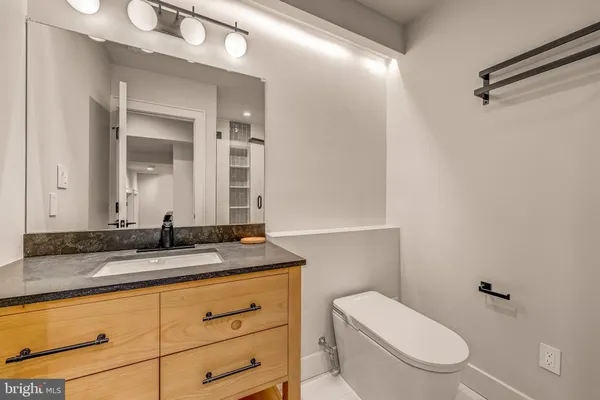 $2,695,000 | 5921 Chesterbrook Road, McLean, VA 22101