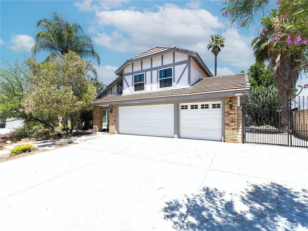 $600,000 | 513 East Pioneer Avenue, Redlands, CA 92374
