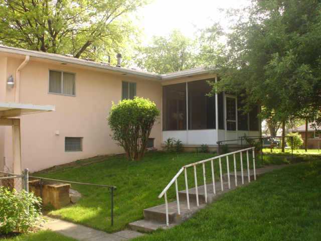 298 Rumsey Road Columbus, OH 43207 - Photo 3 of 5 Gallery Image 3