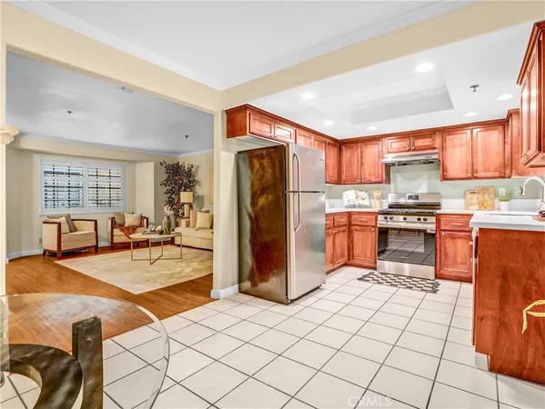 $699,900 | 25 Palmetto Drive, Unit E, Alhambra, CA 91801