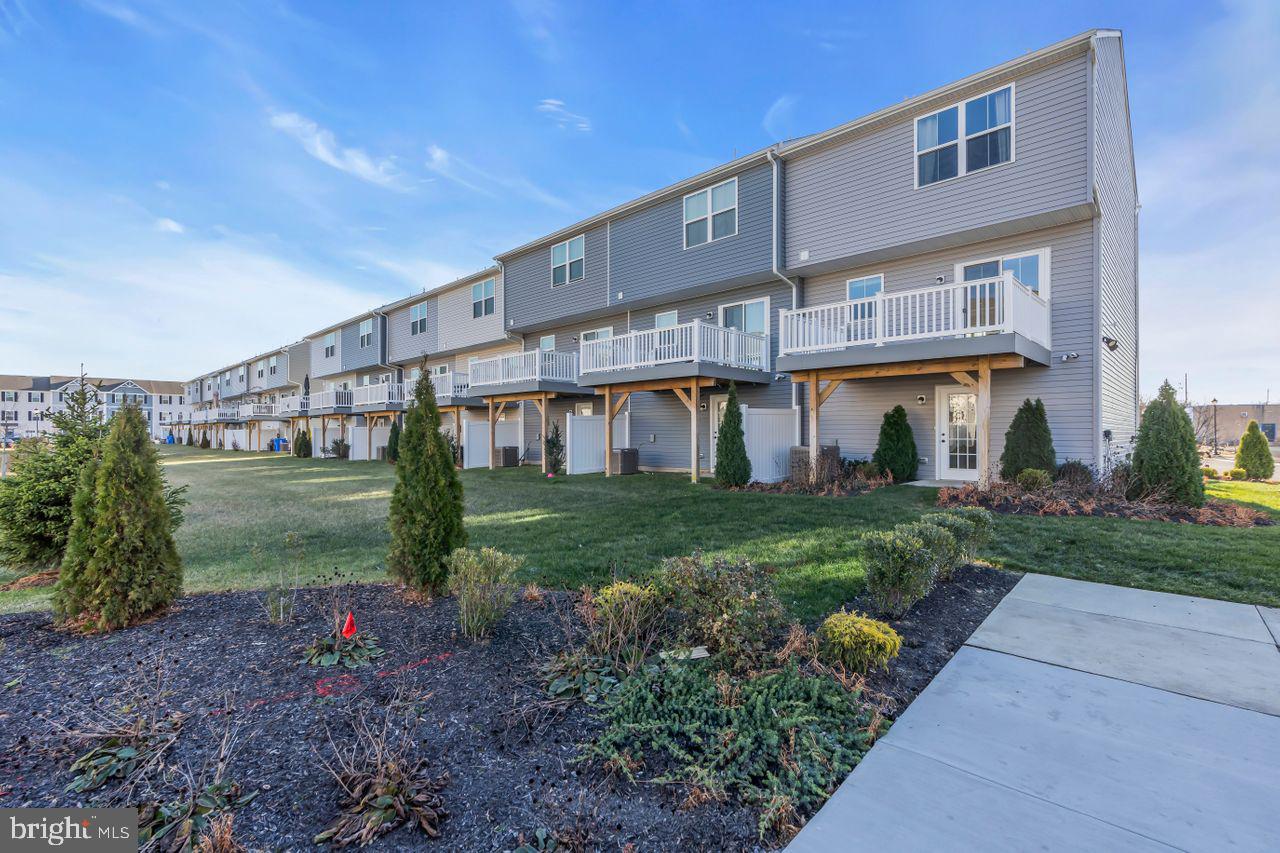 1 Wendowski Street Beverly, NJ 08010 - Photo 41 of 50 a view of a yard in front of a house
