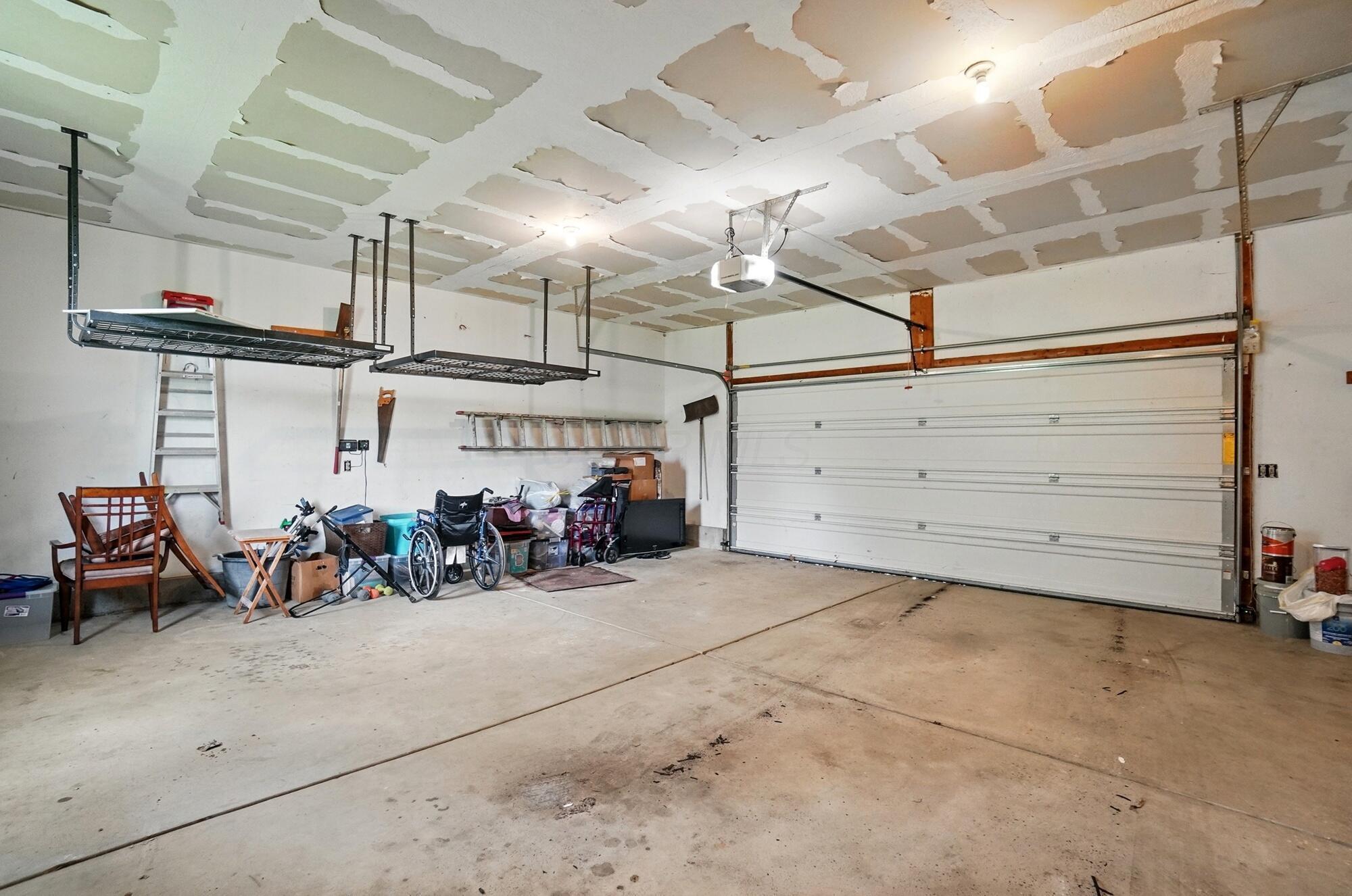9820 Heimberger Road Northwest Baltimore, OH 43105 - Photo 58 of 81 Attached Garage - 9820 Heimberger Road NW, Baltimore, OH 43105