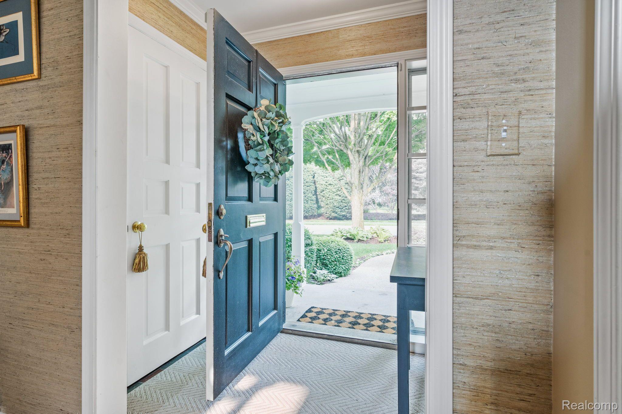 616 Yarmouth Road Bloomfield Hills, MI 48301 - Photo 4 of 42 Gallery Image 4