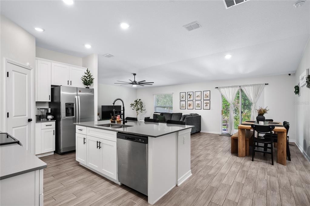 2518 Hoptree Lane Edgewater, FL 32141 - Photo 7 of 28