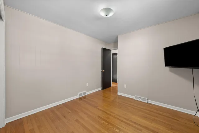 $324,900 | 2509 Saemann Avenue, Sheboygan, WI 53081