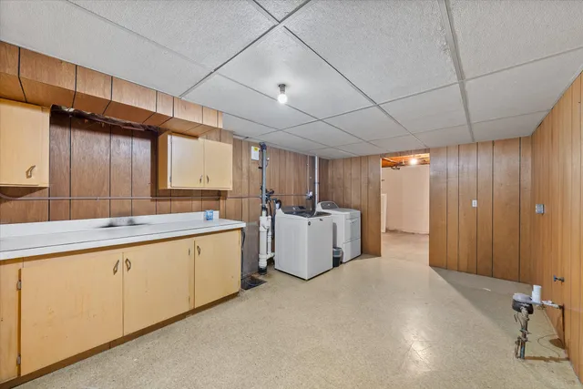 $324,900 | 2509 Saemann Avenue, Sheboygan, WI 53081