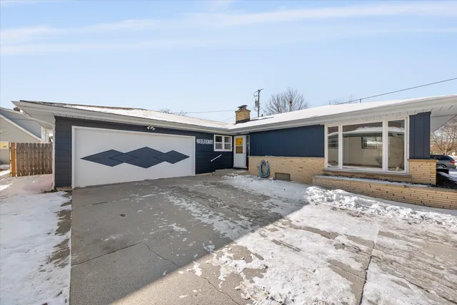 $324,900 | 2509 Saemann Avenue, Sheboygan, WI 53081