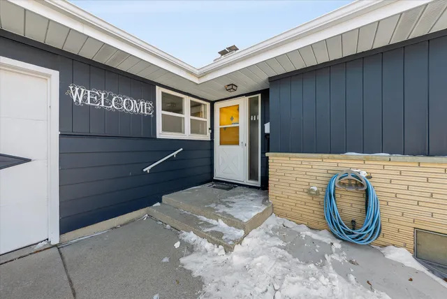 $324,900 | 2509 Saemann Avenue, Sheboygan, WI 53081