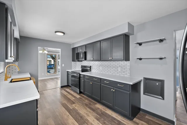 $324,900 | 2509 Saemann Avenue, Sheboygan, WI 53081